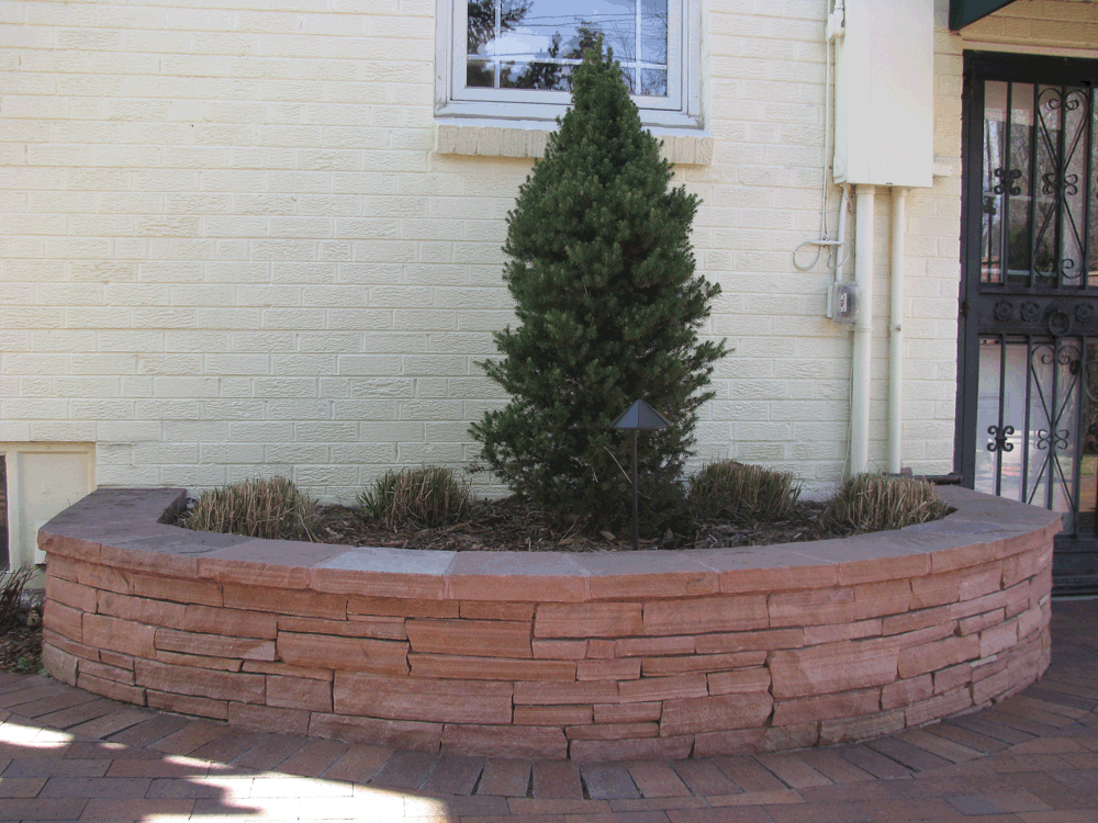 raised_drystack_planter.gif